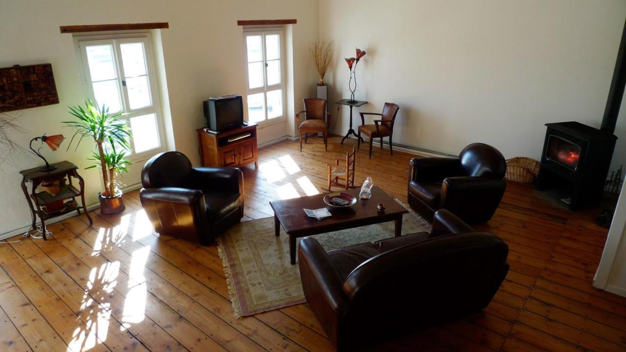 Chambres D'Hotes La Rive Mortagne-sur-Gironde Экстерьер фото